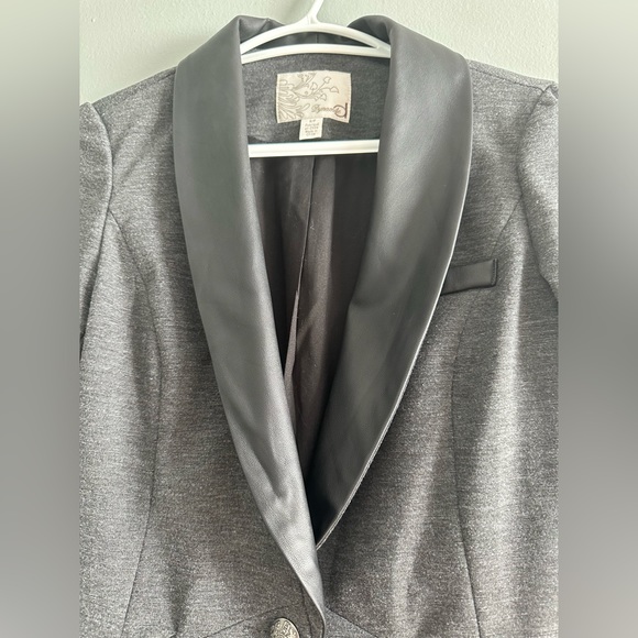 Dynamite blazer dark grey with leather neckline size Small - Picture 4 of 11